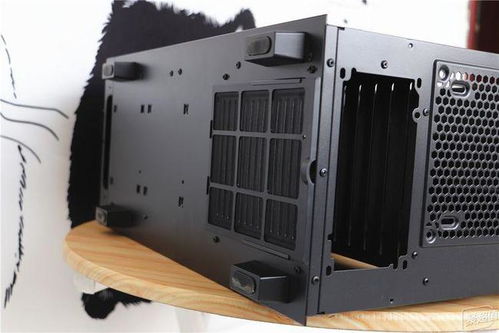 电脑机箱 散热与兼容性，远胜于性能提升的误区